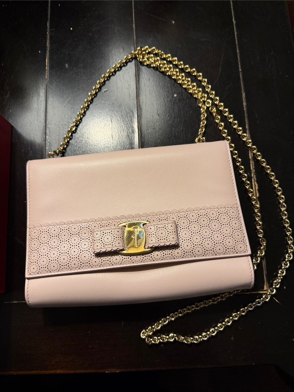 Salvatore Ferragamo Light Pink Leather Vara Bow Chain Shoulder Bag